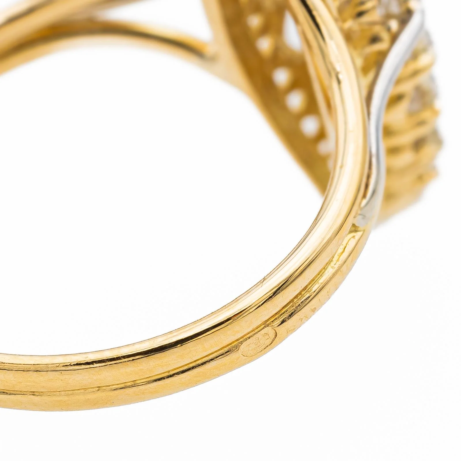 Bague Marquise en or jaune, or blanc et diamants - Image 7