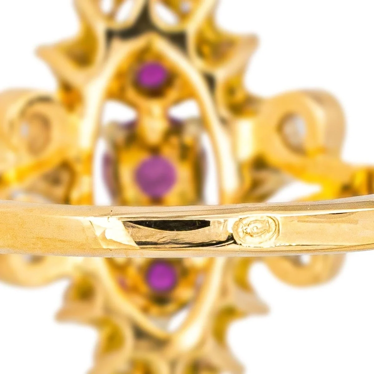 Bague Marquise en or jaune, rubis et diamants - Image 6