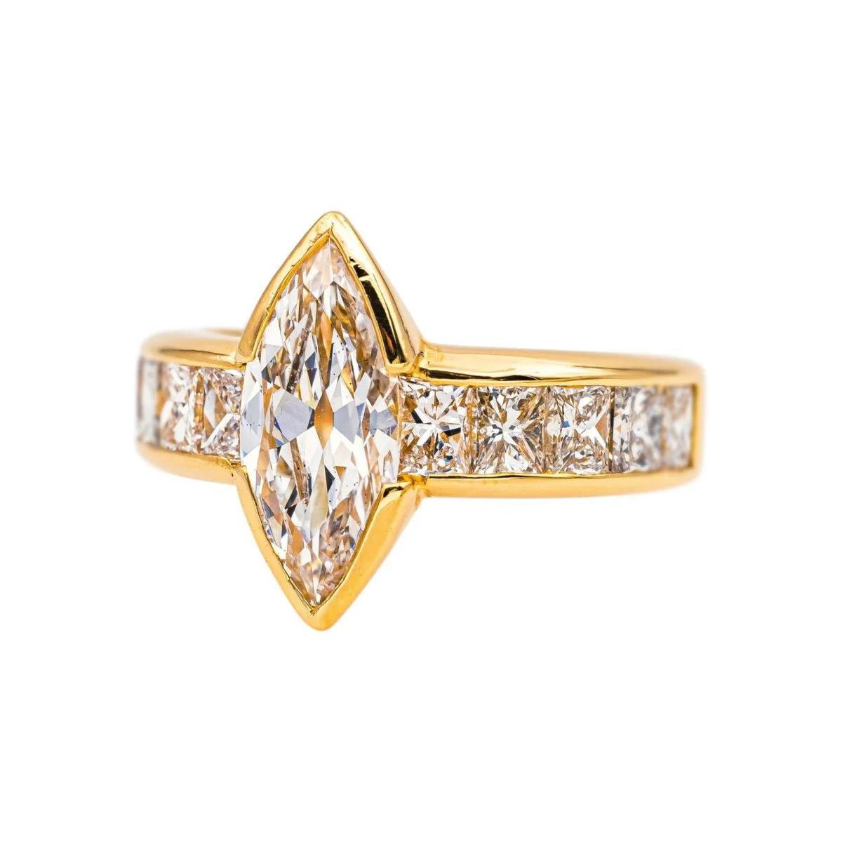 Bague Marquise en or jaune et diamants - Image 3