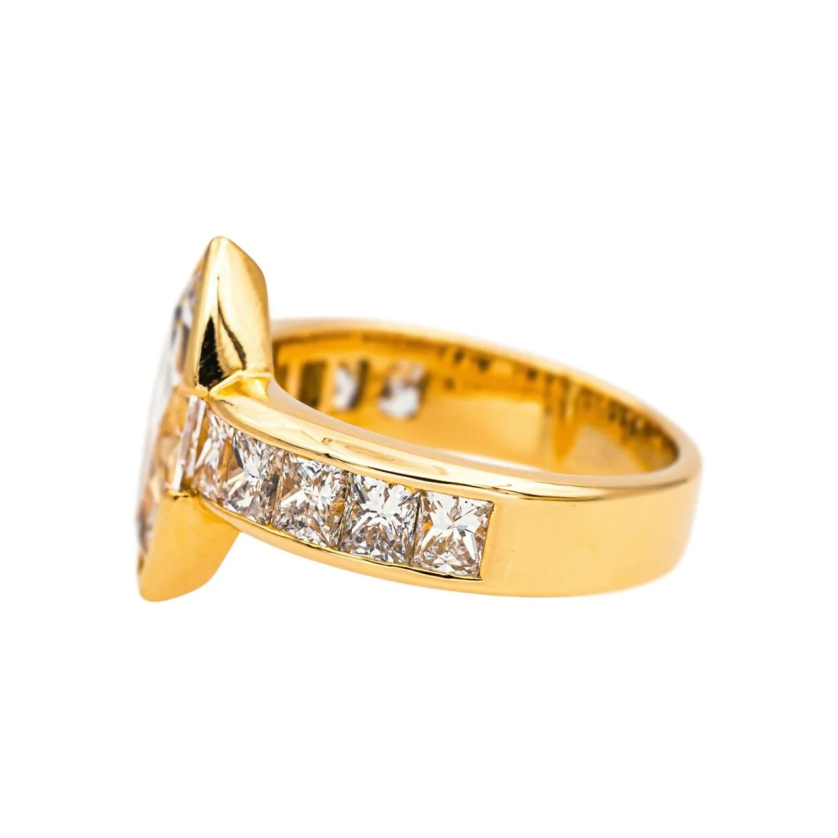 Bague Marquise en or jaune et diamants - Image 4