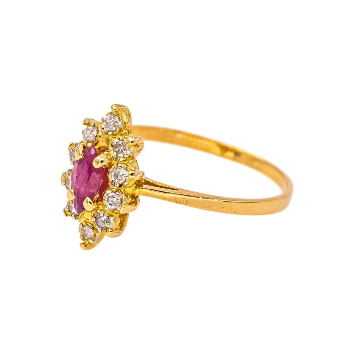 Bague Marquise en or jaune, rubis et diamants - Image 3