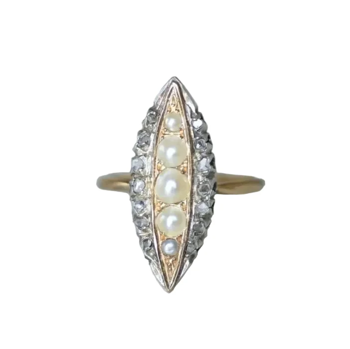 Bague marquise perles et diamants