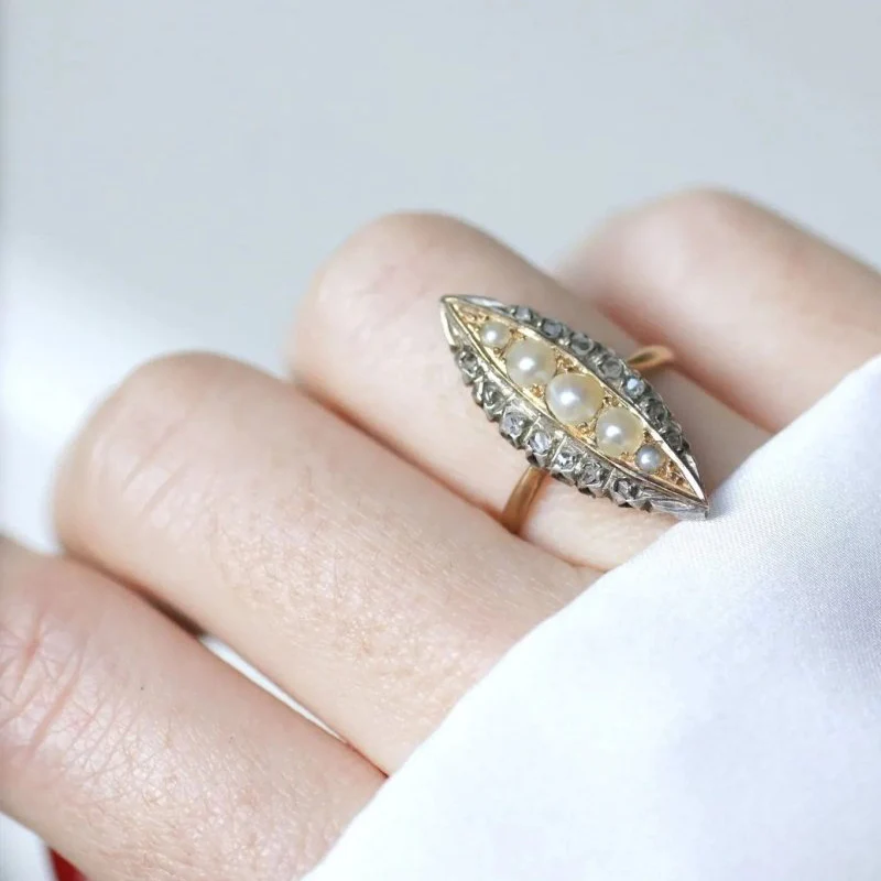 Bague marquise perles et diamants - Image 2