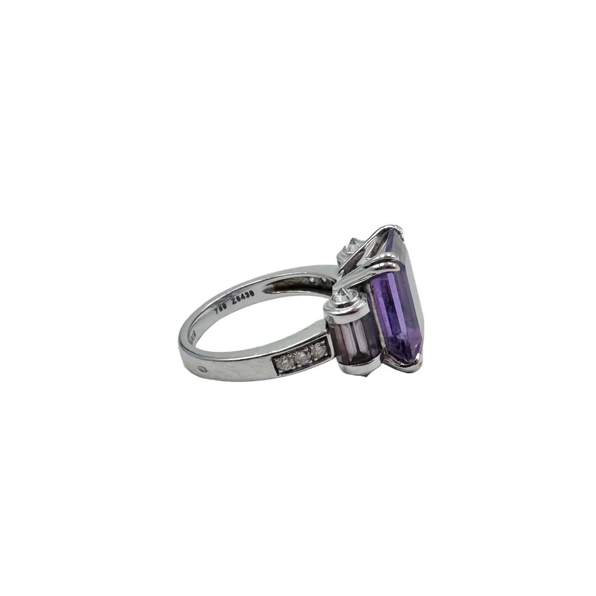 Bague MAUBOUSSIN "Couleur Baiser" en or blanc, améthystes et diamants - Image 4