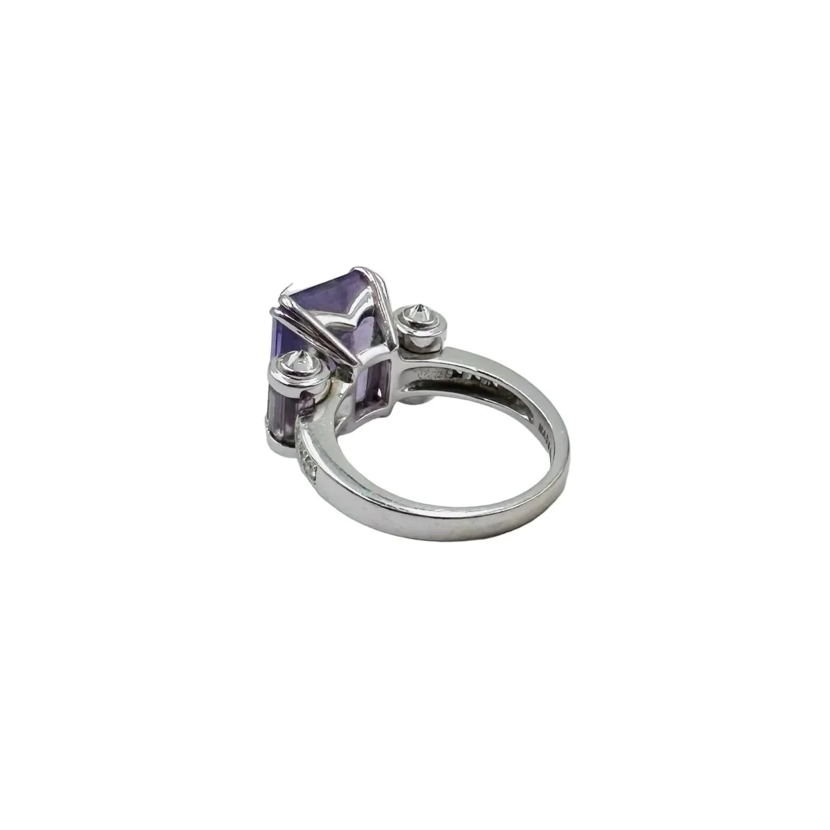 Bague MAUBOUSSIN "Couleur Baiser" en or blanc, améthystes et diamants - Image 7