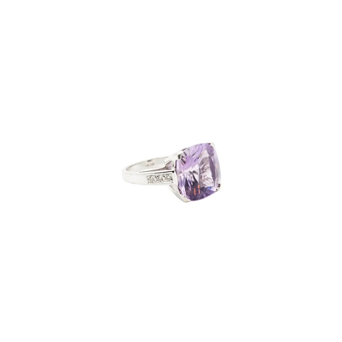 Bague Solitaire MAUBOUSSIN "Gueule d'amour" en or blanc, améthyste et diamants - Image 2