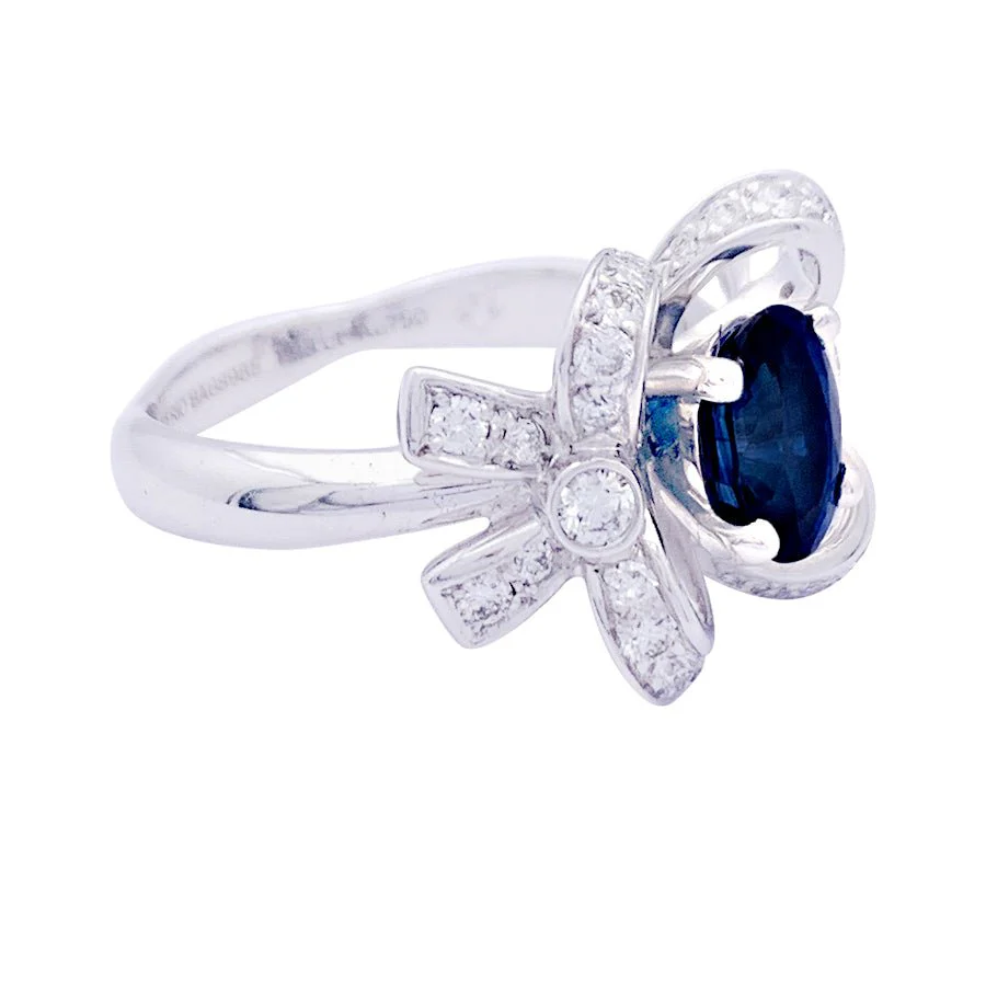Bague Mellerio "Reine de Coeur Désirée" or blanc, diamants, saphir. - Image 3