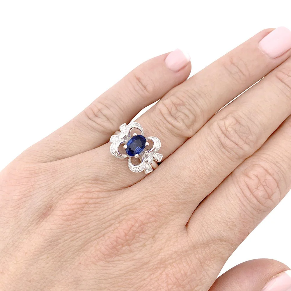 Bague Mellerio "Reine de Coeur Désirée" or blanc, diamants, saphir. - Image 4