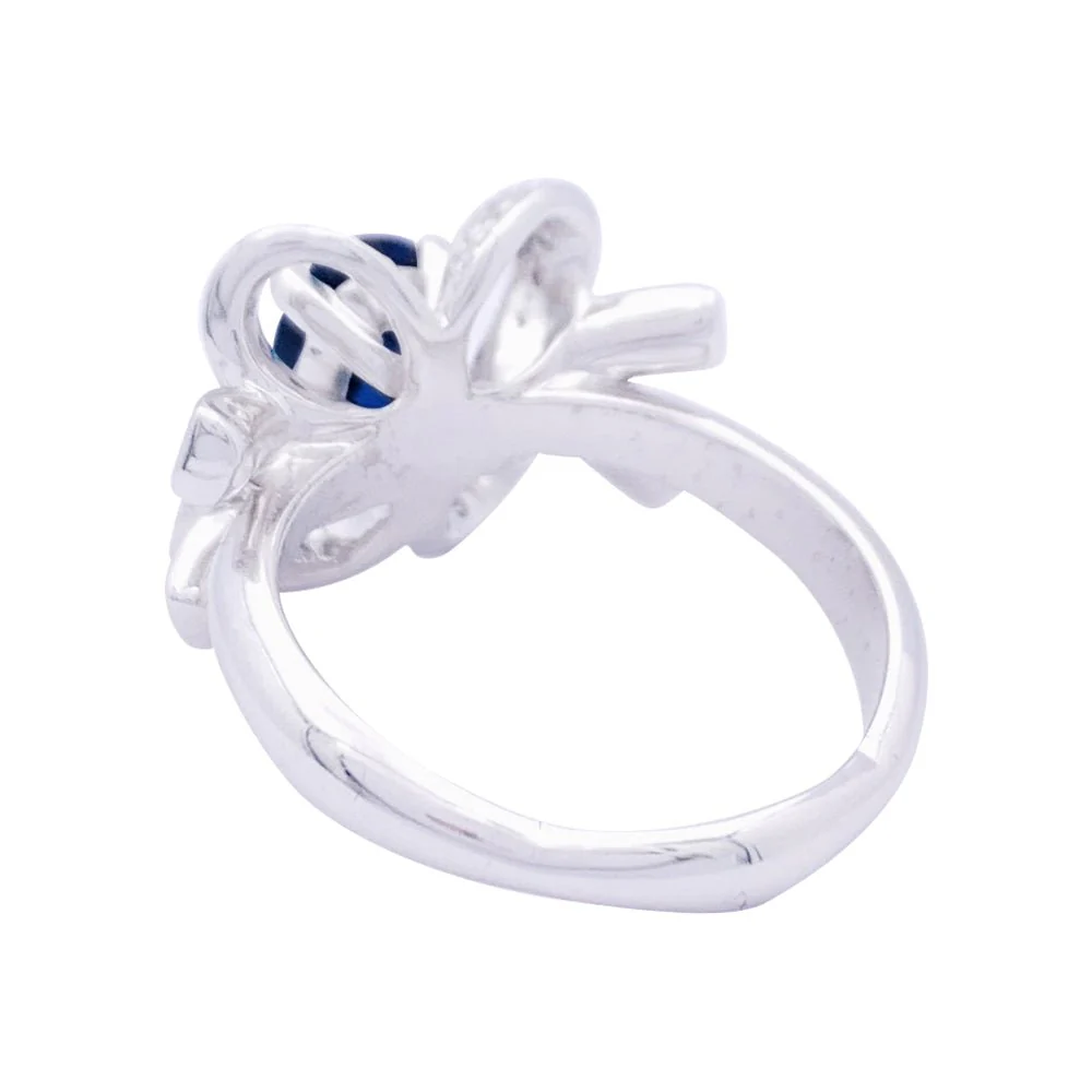 Bague Mellerio "Reine de Coeur Désirée" or blanc, diamants, saphir. - Image 5