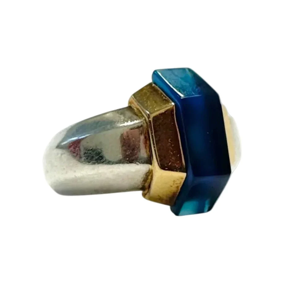 Bague Cocktail PUIFORCAT en or jaune, argent et verre bleu - Image 4