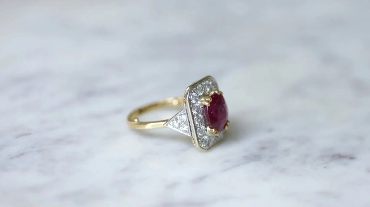 Bague Marguerite Octogonale den deux ors, rubis et diamants - Image 10