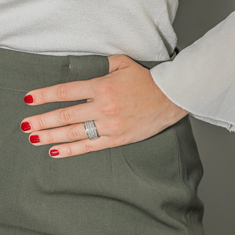 Bague en or blanc et diamants - Image 2