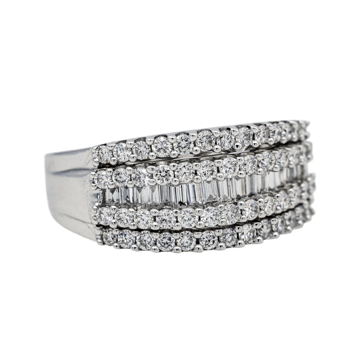 Bague en or blanc et diamants - Image 7