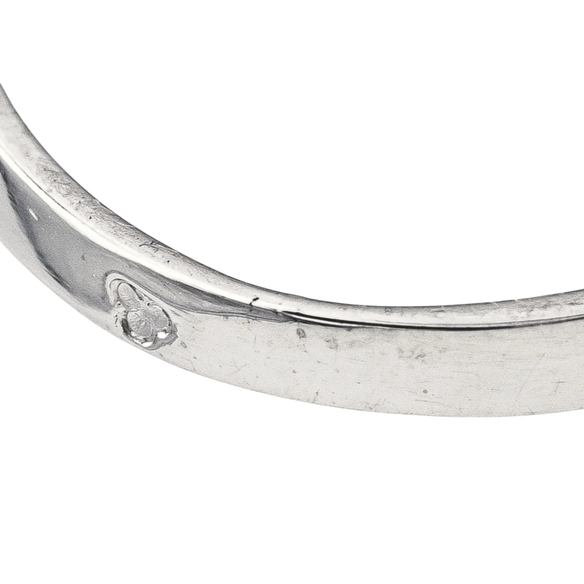 Bague Entourage en or blanc et diamants - Image 7