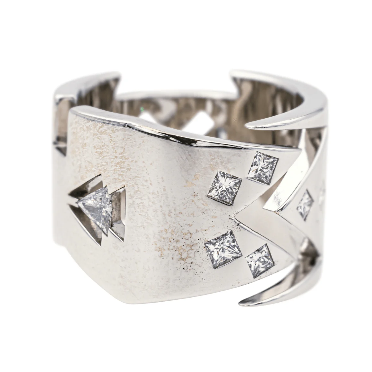 Bague Bandeau en or blanc et diamants - Image 7