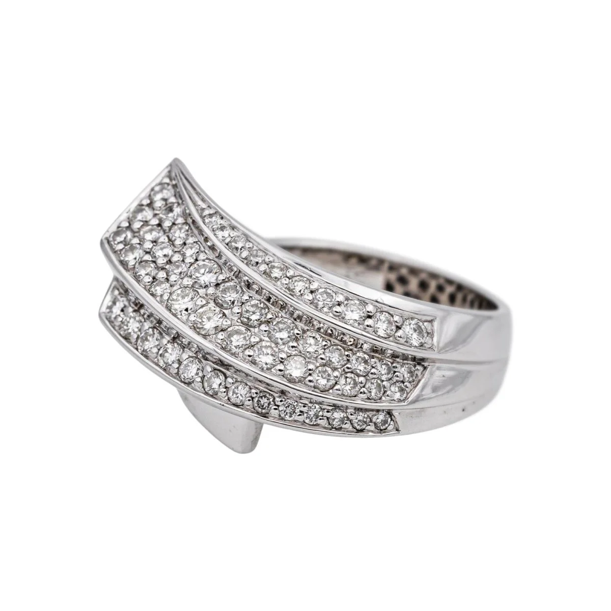 Bague Pavée en or blanc et diamants - Image 3