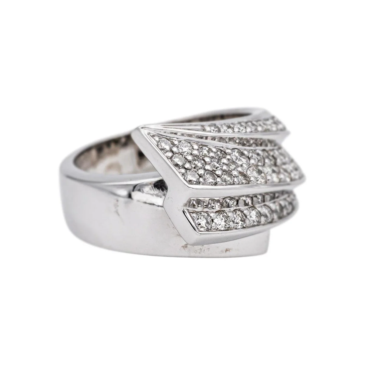Bague Pavée en or blanc et diamants - Image 6
