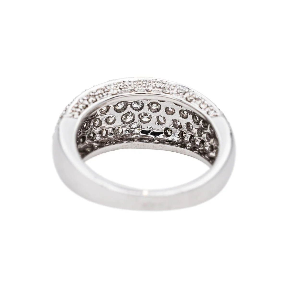 Bague Pavée en or blanc et diamants - Image 5