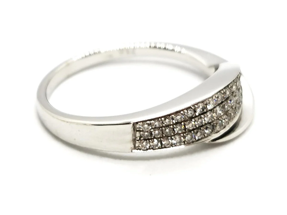 Bague Pavée en or blanc et diamant - Image 4
