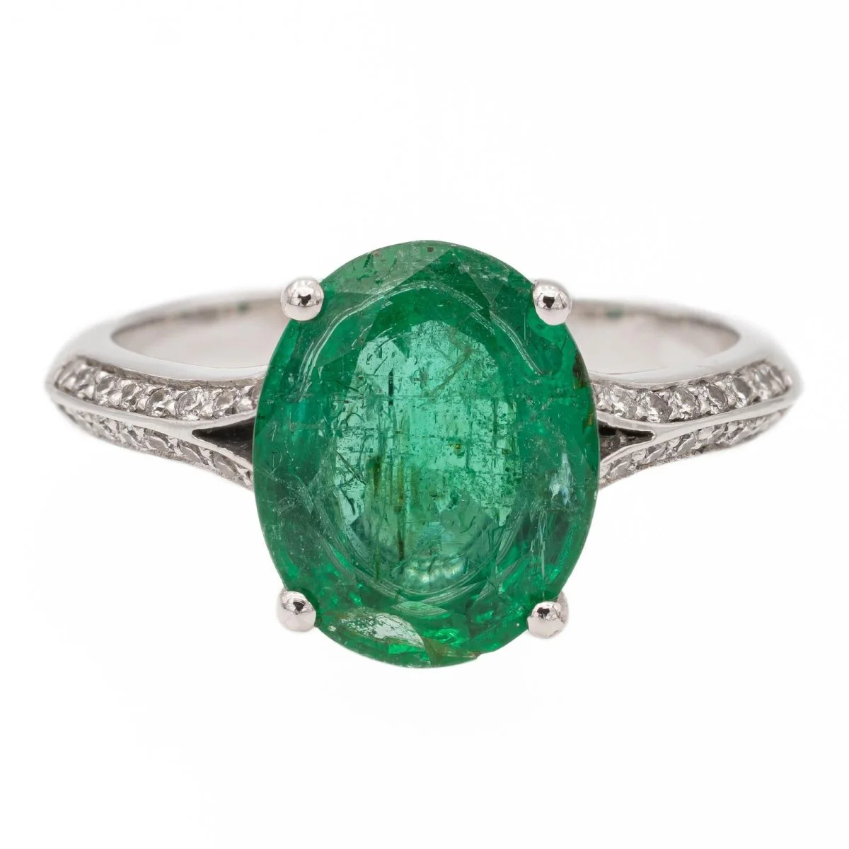 Bague Pompadour en or blanc et émeraude