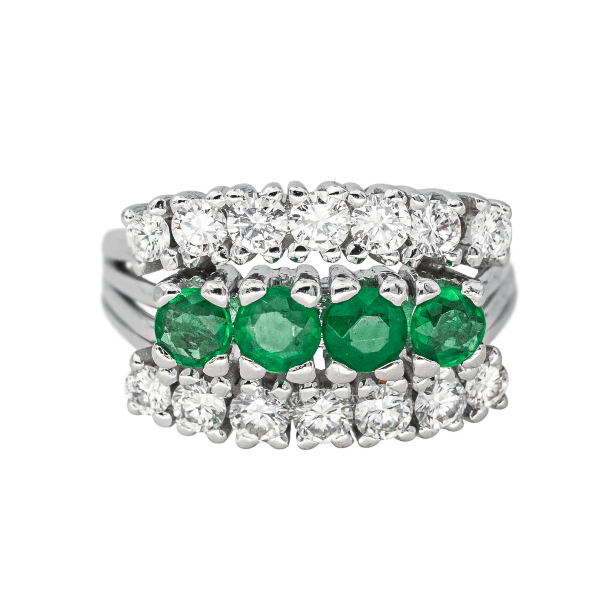Bague Jarretière en or blanc, émeraudes et diamants