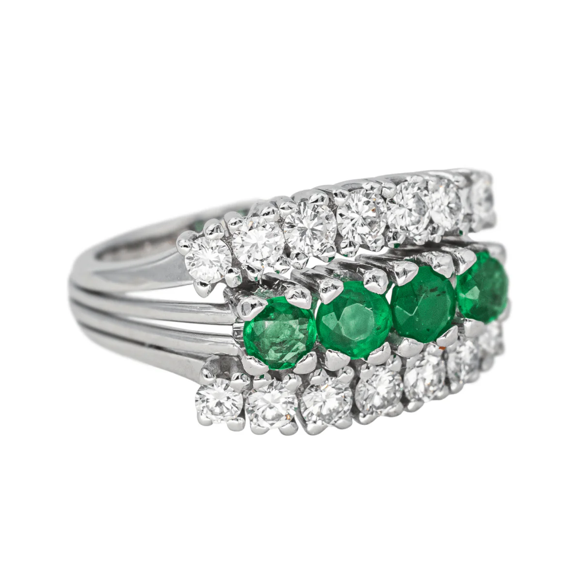 Bague Jarretière en or blanc, émeraudes et diamants - Image 6