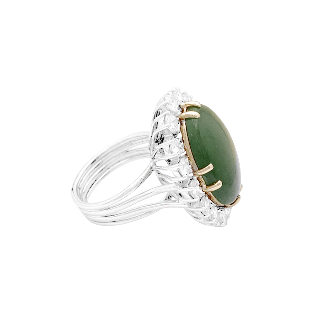 Bague Pompadour en or blanc, jade et diamants - Image 5