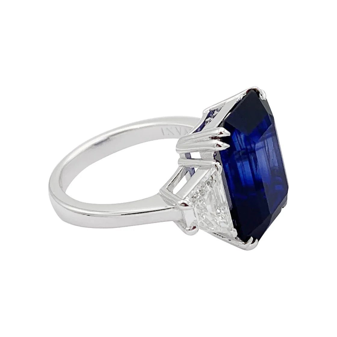 Bague or blanc, saphir et diamants - Image 3