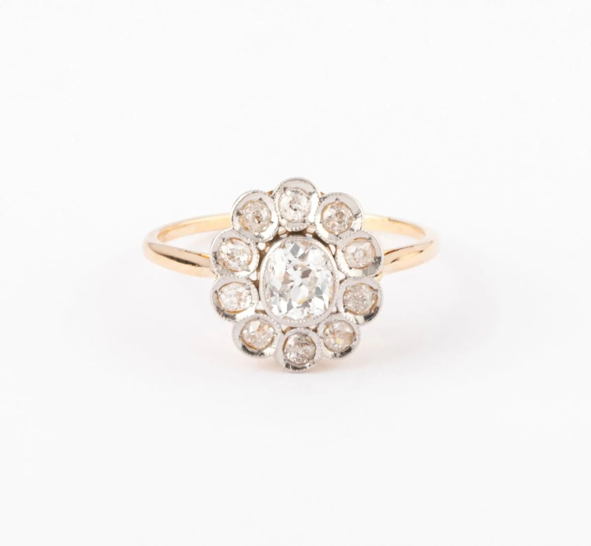 Bague marguerite ancienne en or et diamant