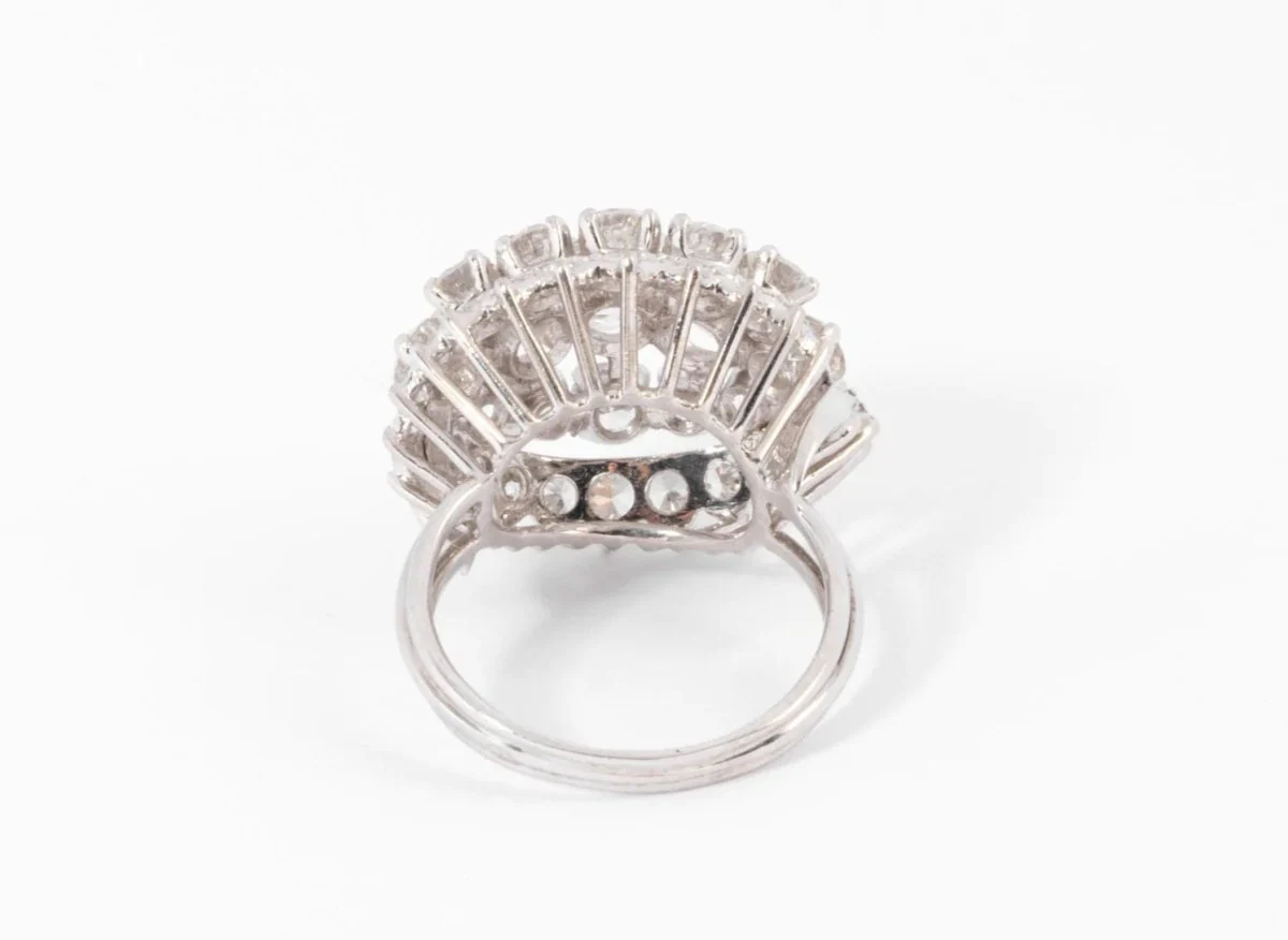 Bague or gris et diamants des années 1960 - Image 3