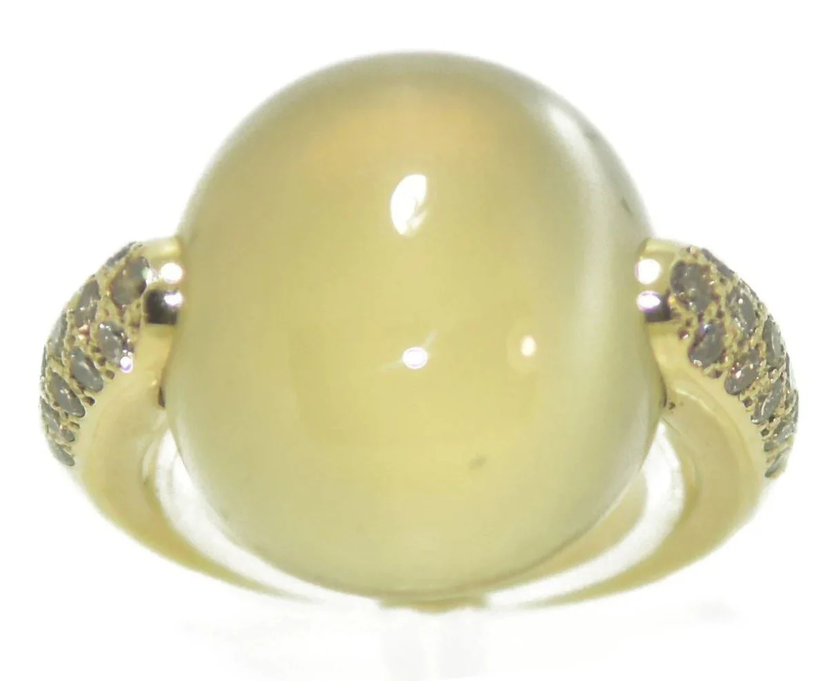 Bague or gris signée Pomellato modèle luna