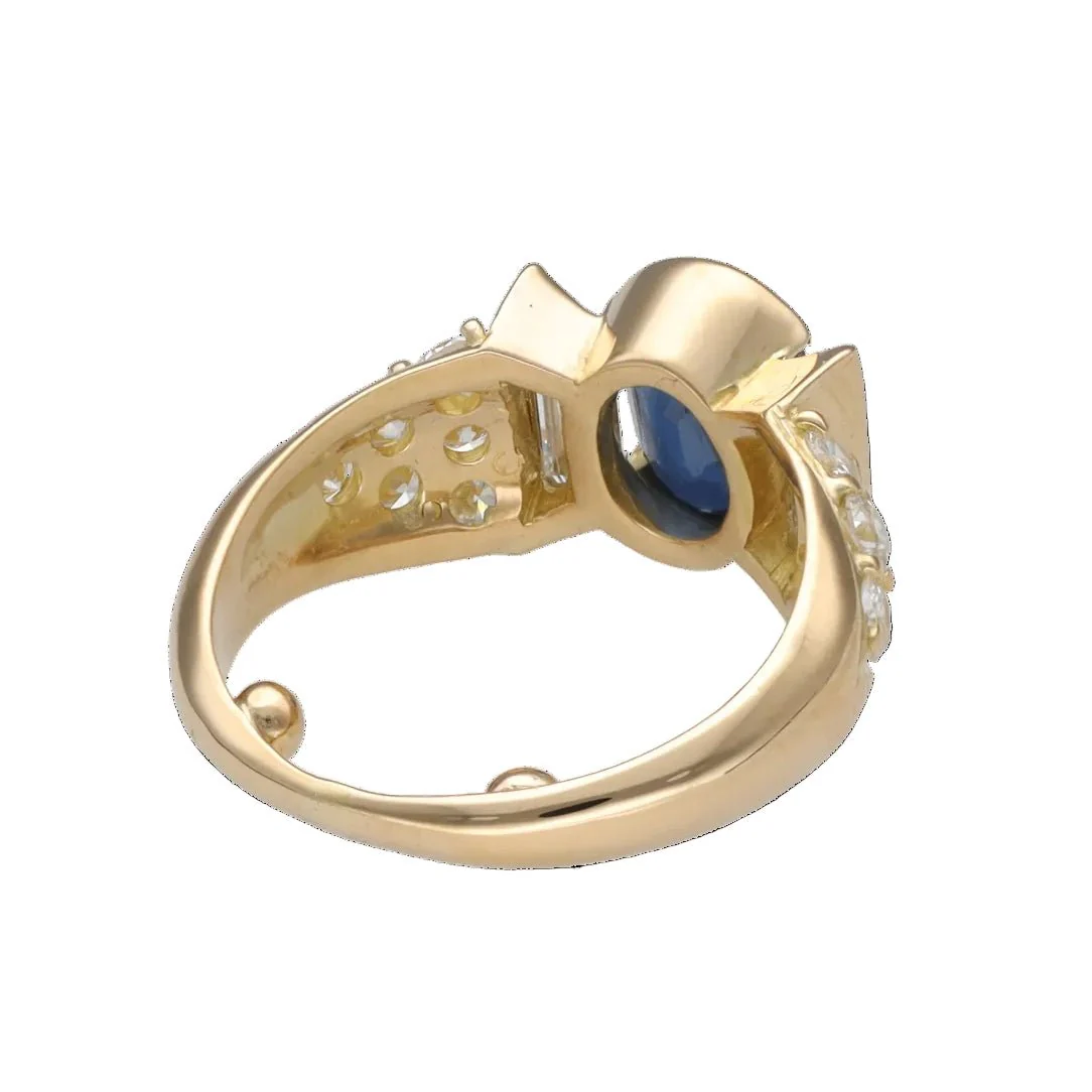 Bague Solitaire en or jaune, saphir et diamants - Image 3