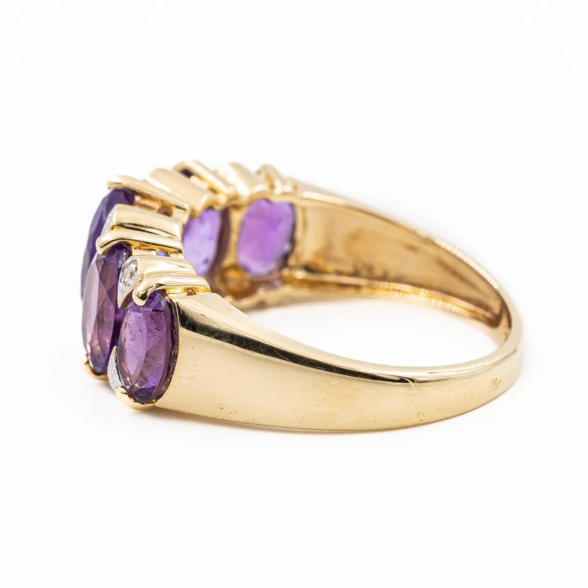 Bague Cocktail en or jaune, diamants et améthyste - Image 3