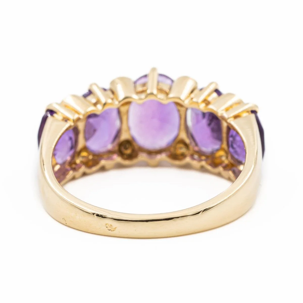 Bague Cocktail en or jaune, diamants et améthyste - Image 4