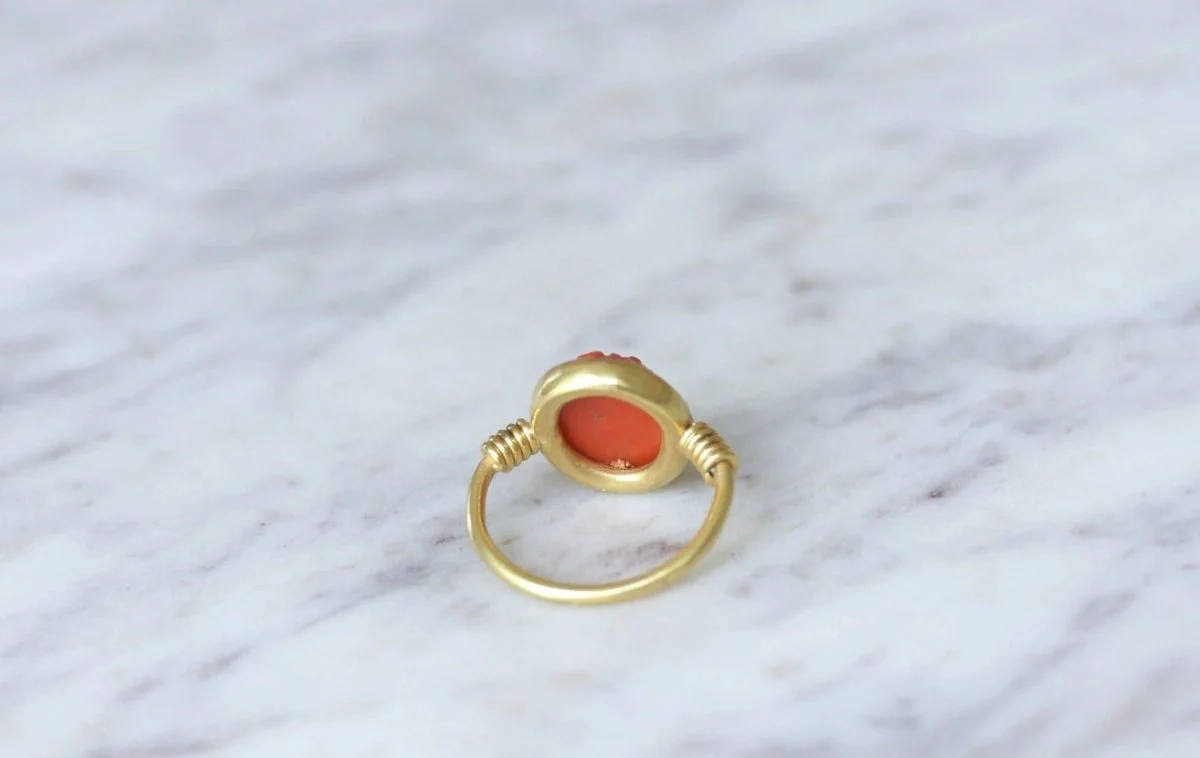 Bague style antique camée corail - Image 7