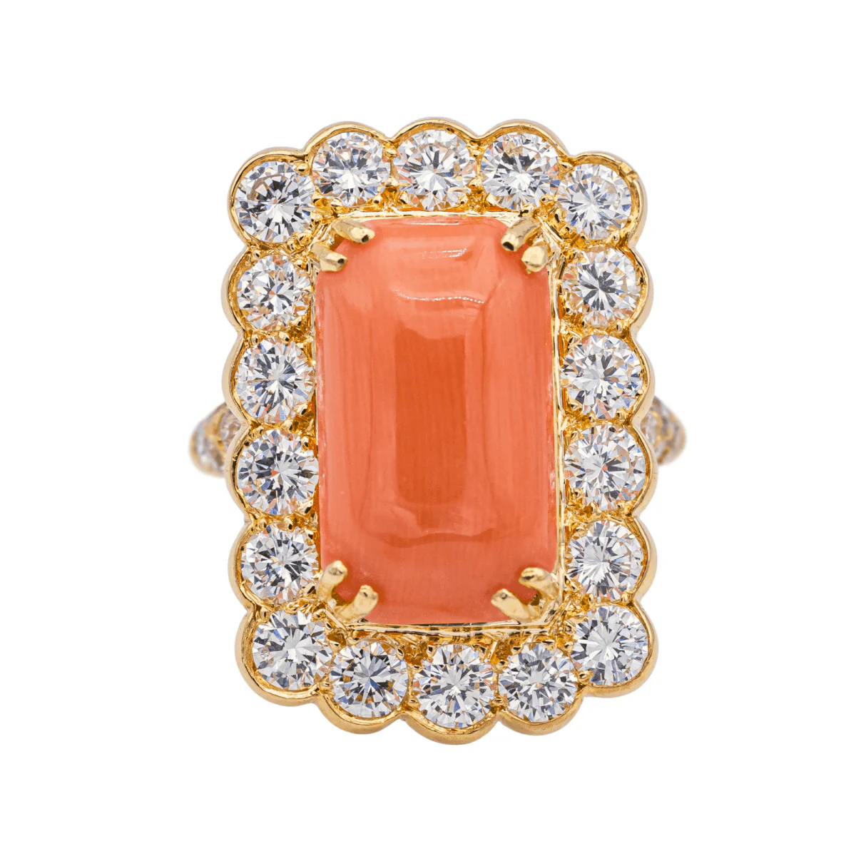 Bague en or jaune, corail et diamants