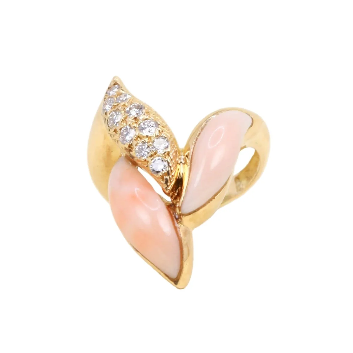 Bague Cocktail en or jaune, corail et diamants