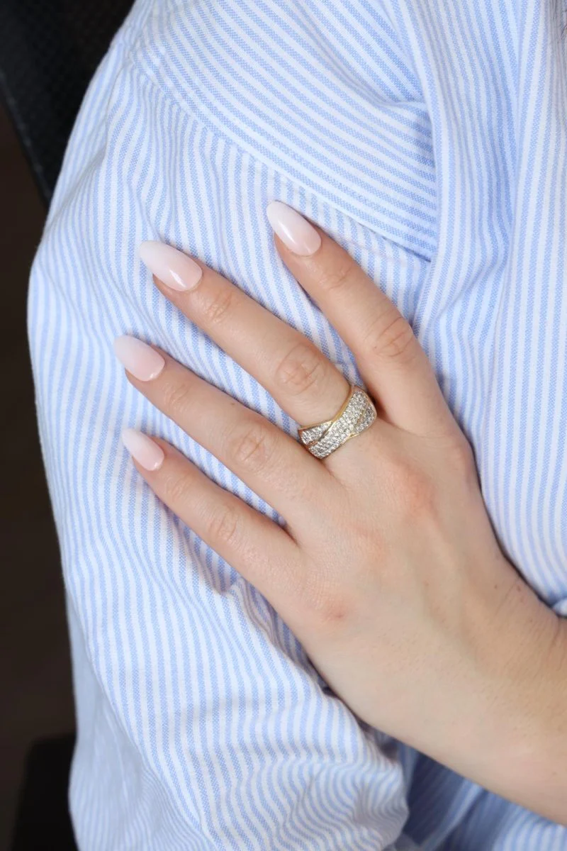 Bague Bandeau en or jaune et diamants - Image 7