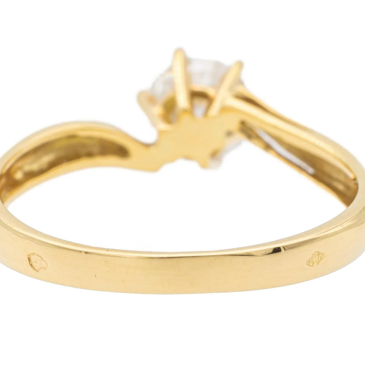 Bague Solitaire en or jaune et diamant - Image 5