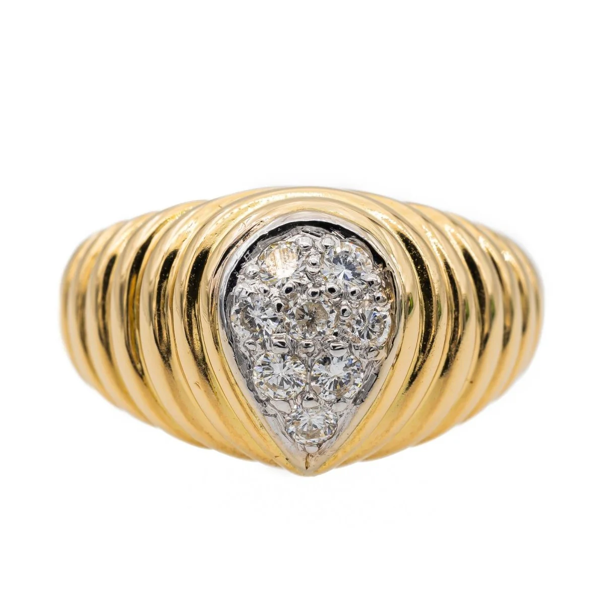 Bague en or jaune et diamant