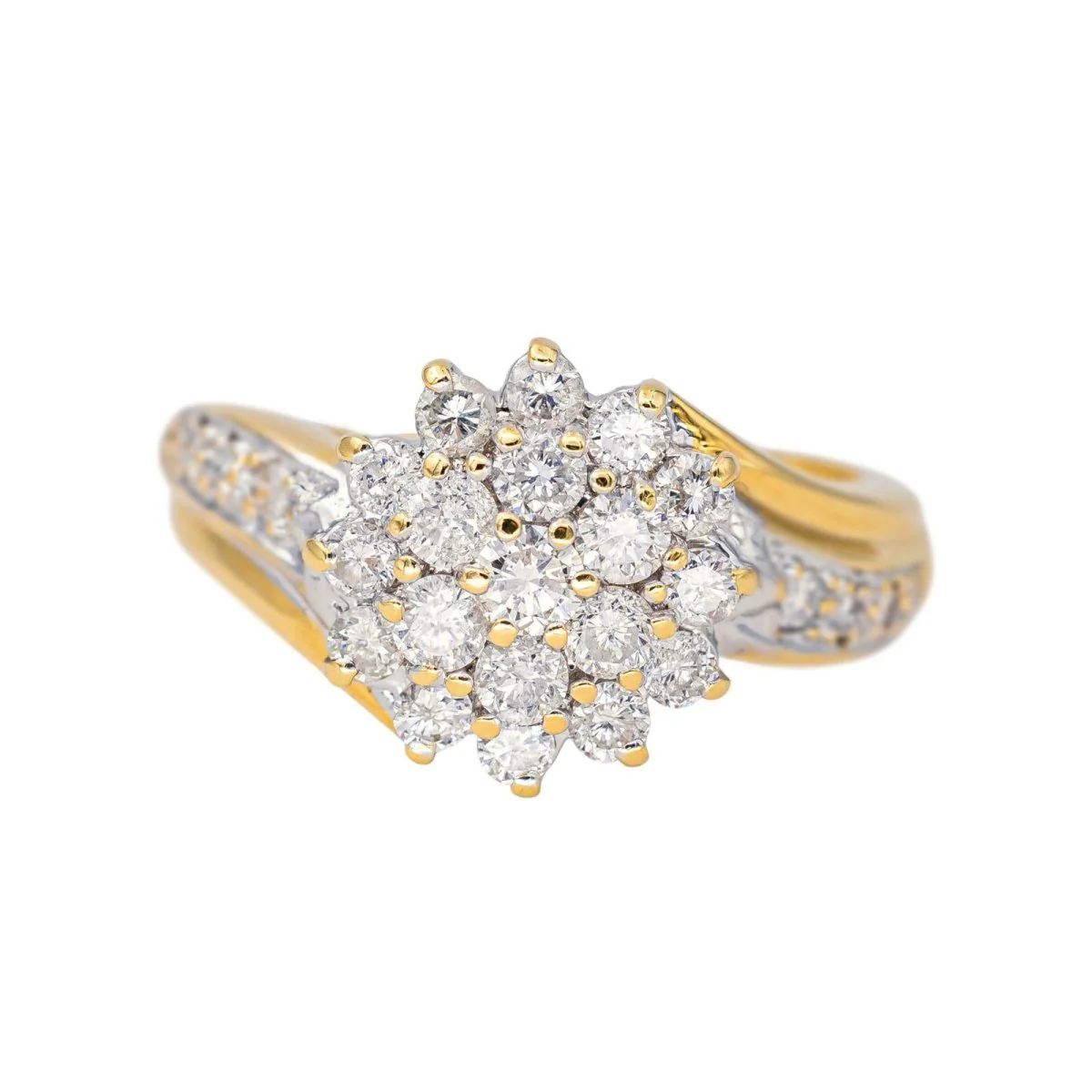 Bague Pavée en or jaune et diamants
