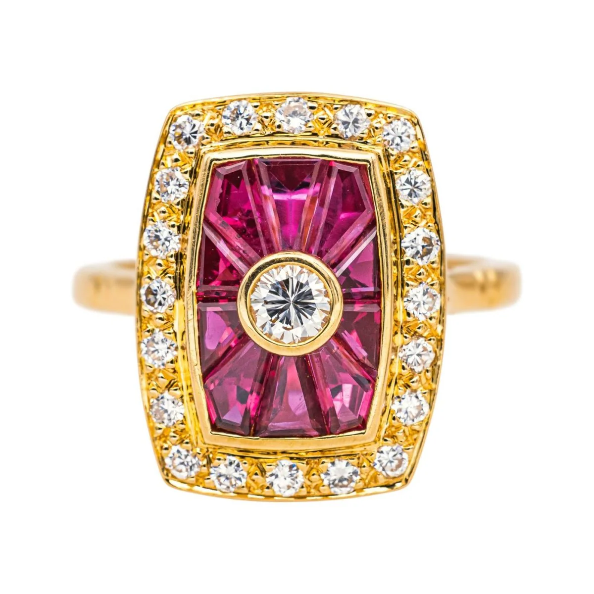 Bague Pompadour en or jaune, rubis et diamants
