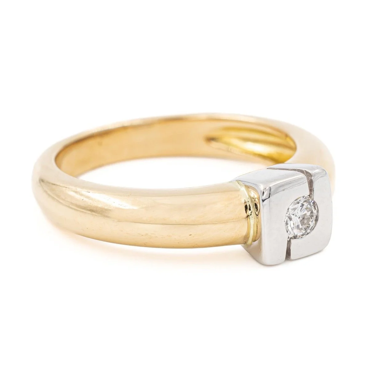 Bague Solitaire en or jaune et diamant - Image 5