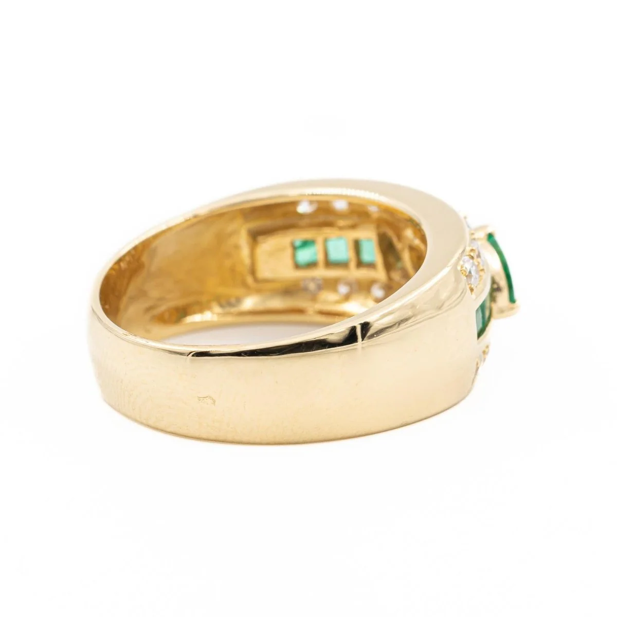 Bague Bandeau en or jaune, diamants et émeraude - Image 3