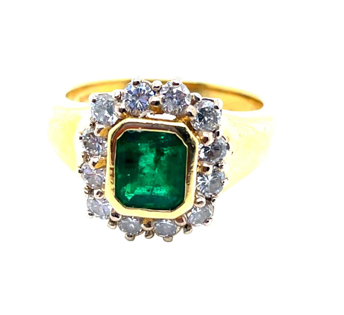 Bague Entourage en or jaune, or blanc, émeraude et diamants