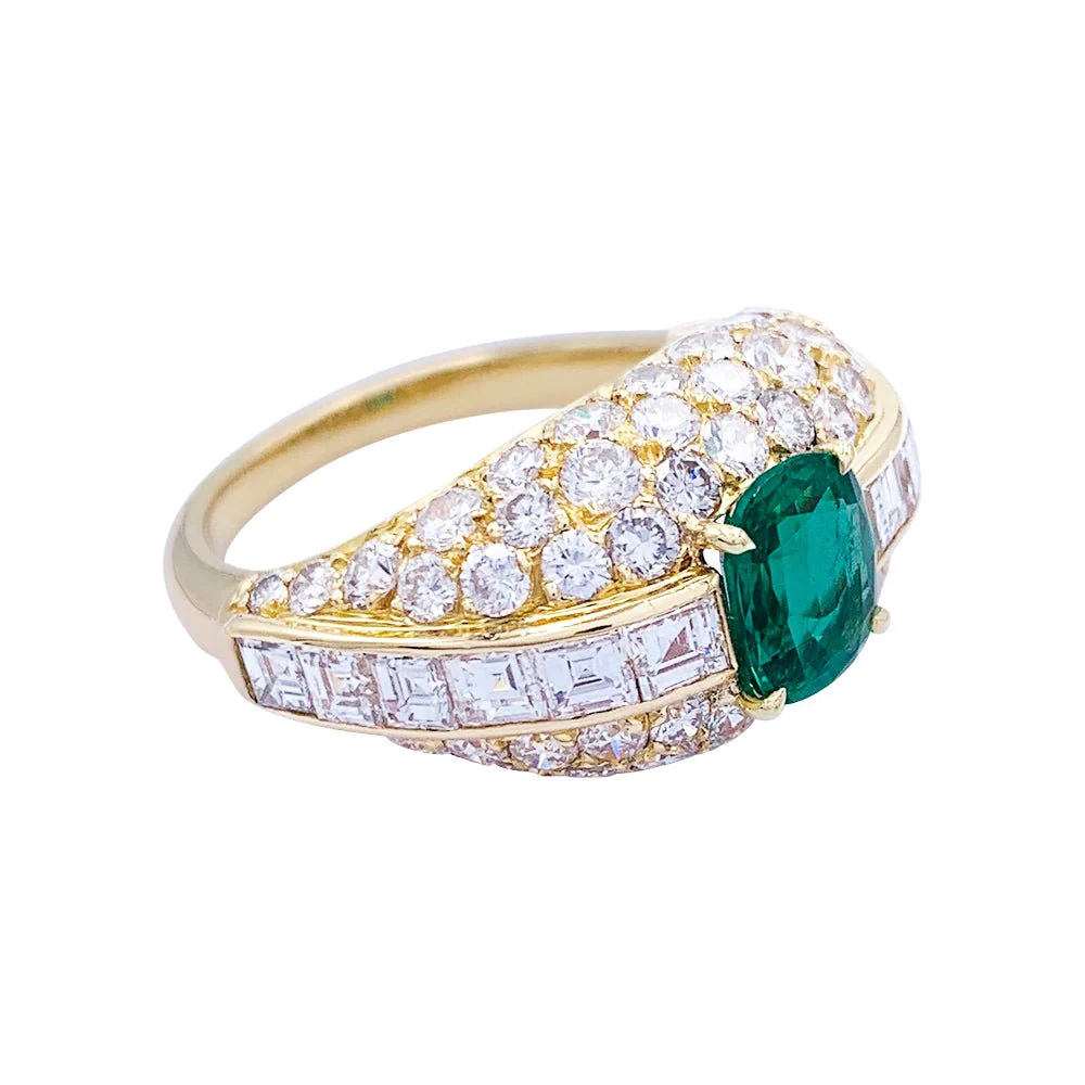 Bague or jaune, émeraude et pavage diamants - Image 3