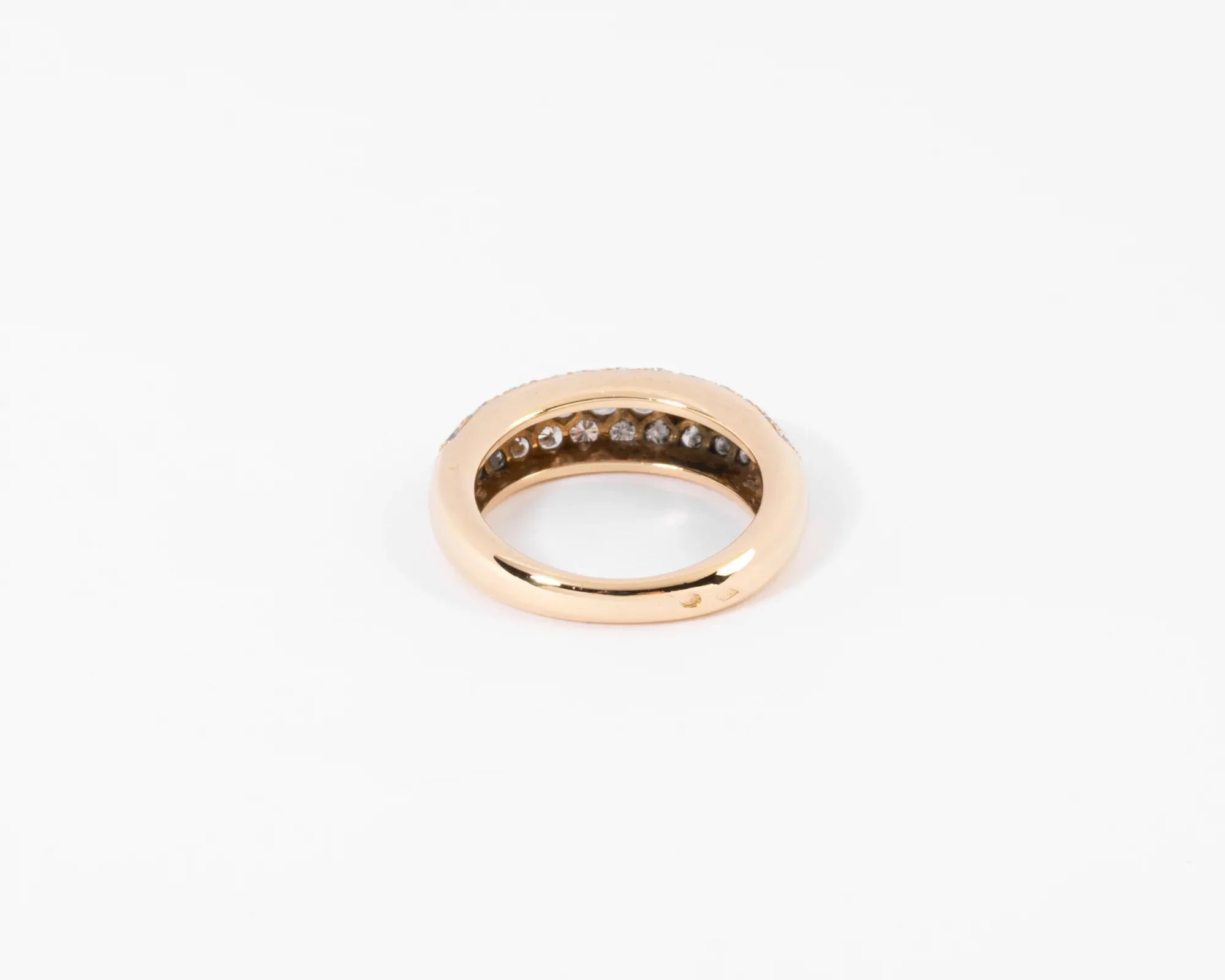 Bague or jaune pavée de diamants de la maison Cartier - Image 4