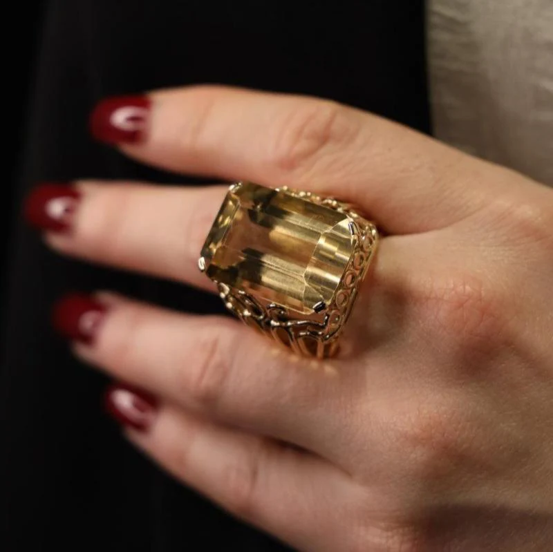 Bague Cocktail en or jaune et quartz jaune - Image 2