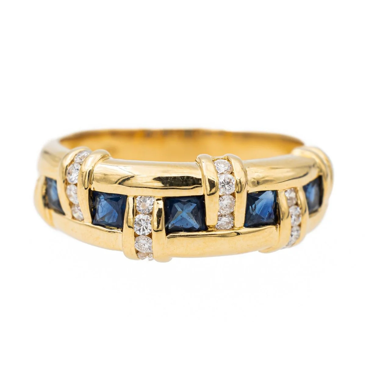 Bague en or jaune et saphir