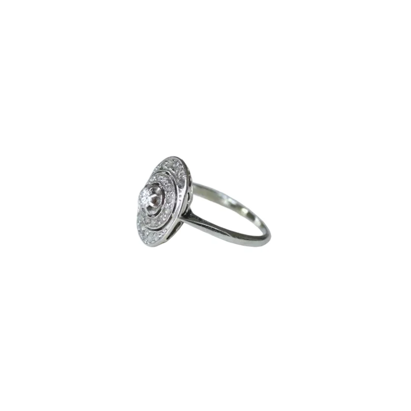 Bague Entourage en or blanc, platine et diamants - Image 3